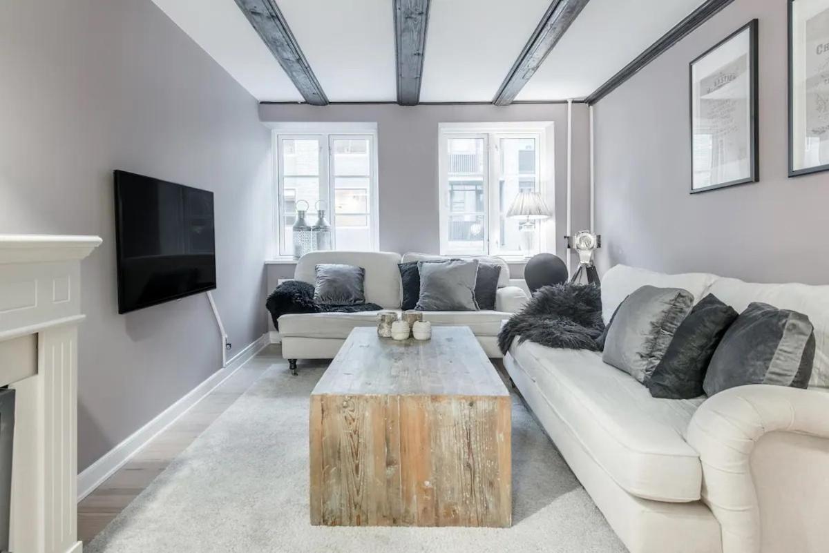 Connected Luxury In Historical Townhouse * Kopenhagen
