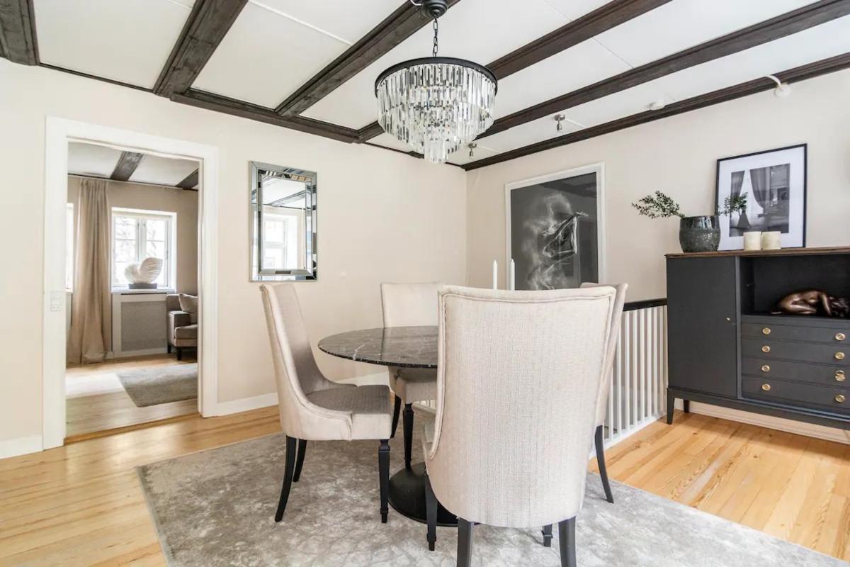 Apartment Connected Luxury In Historical Townhouse